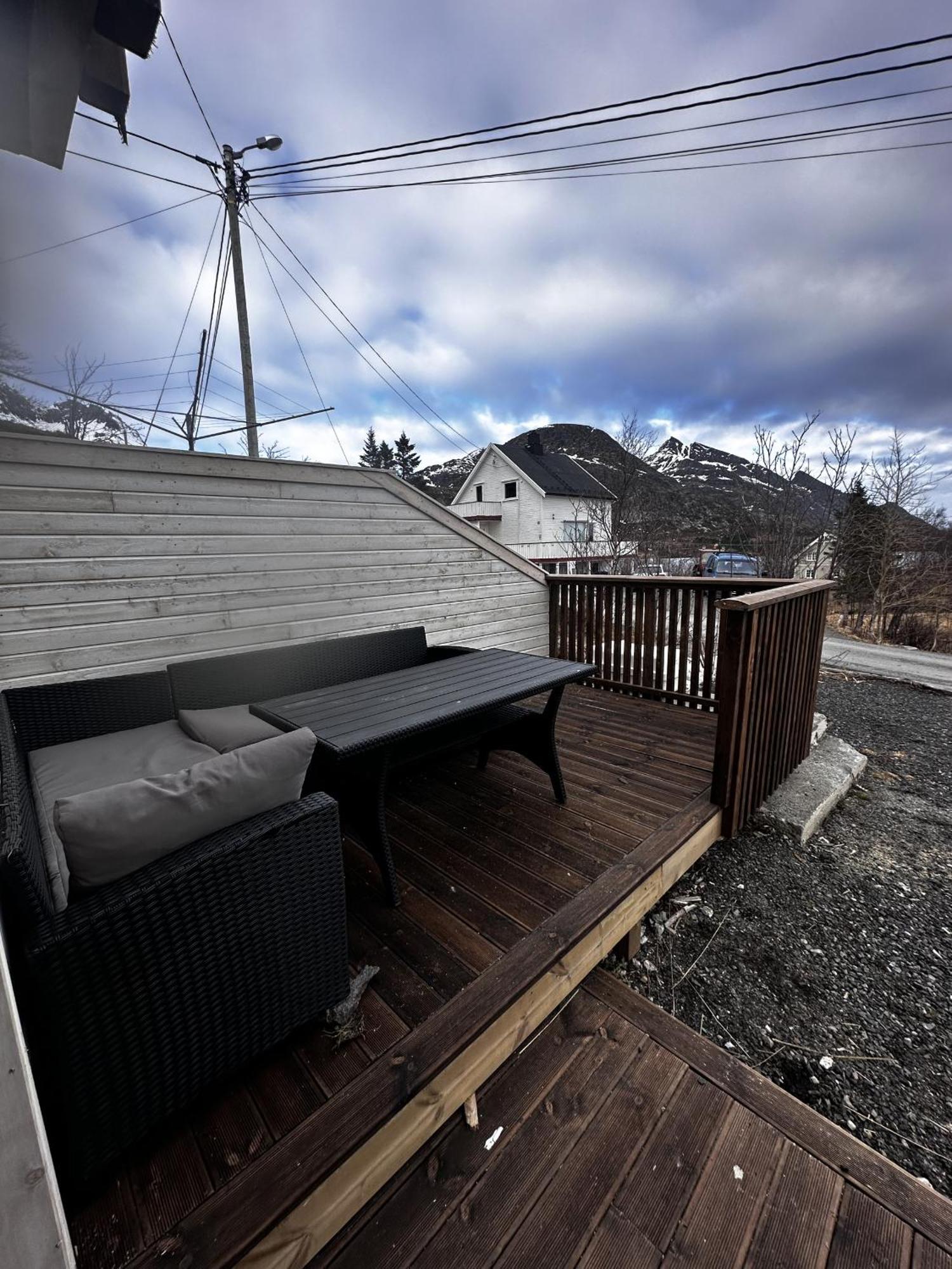 Kb Basement Apartment Sørvågen Exterior foto